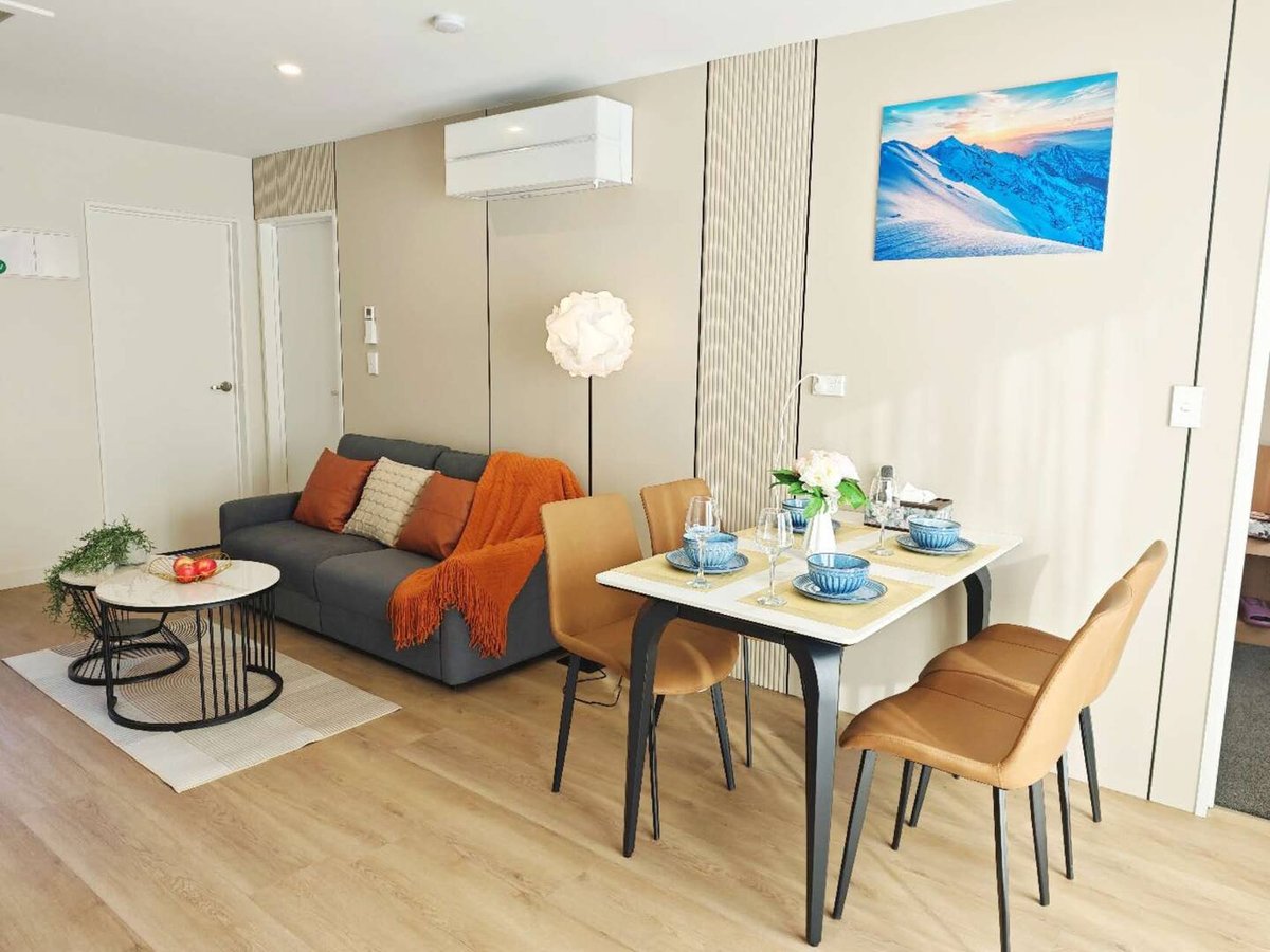 New warm family friendly /unit5/2bedroom