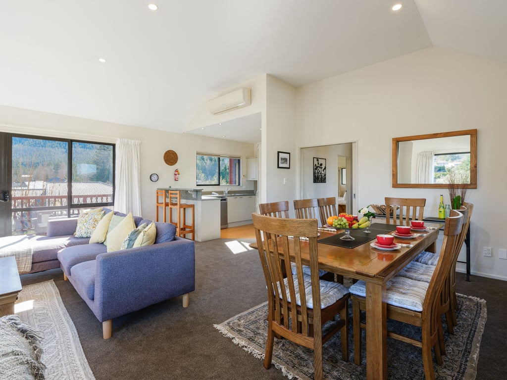 10 Forest View Close