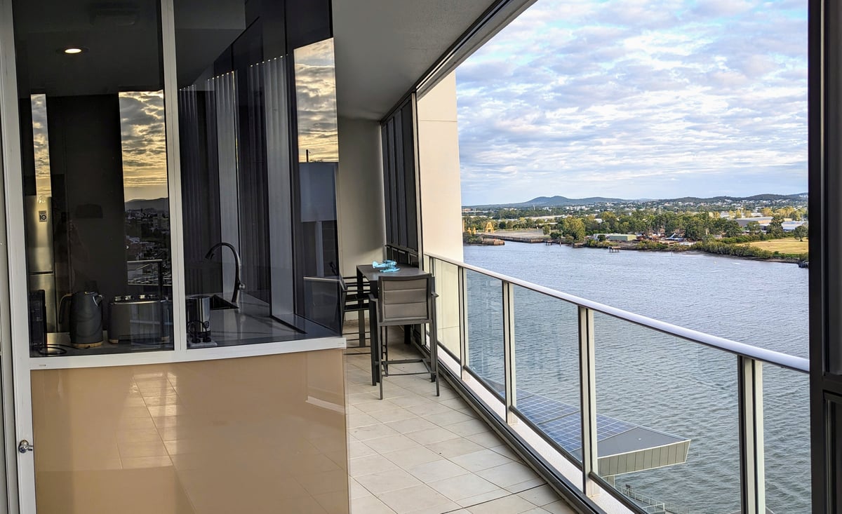 Two Bedroom Two Bathroom Apartment - River View with Balcony