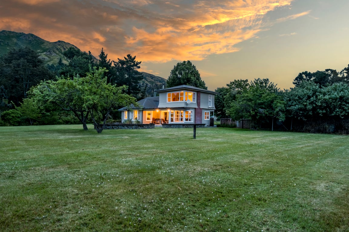 'The Lookout' Lochiel