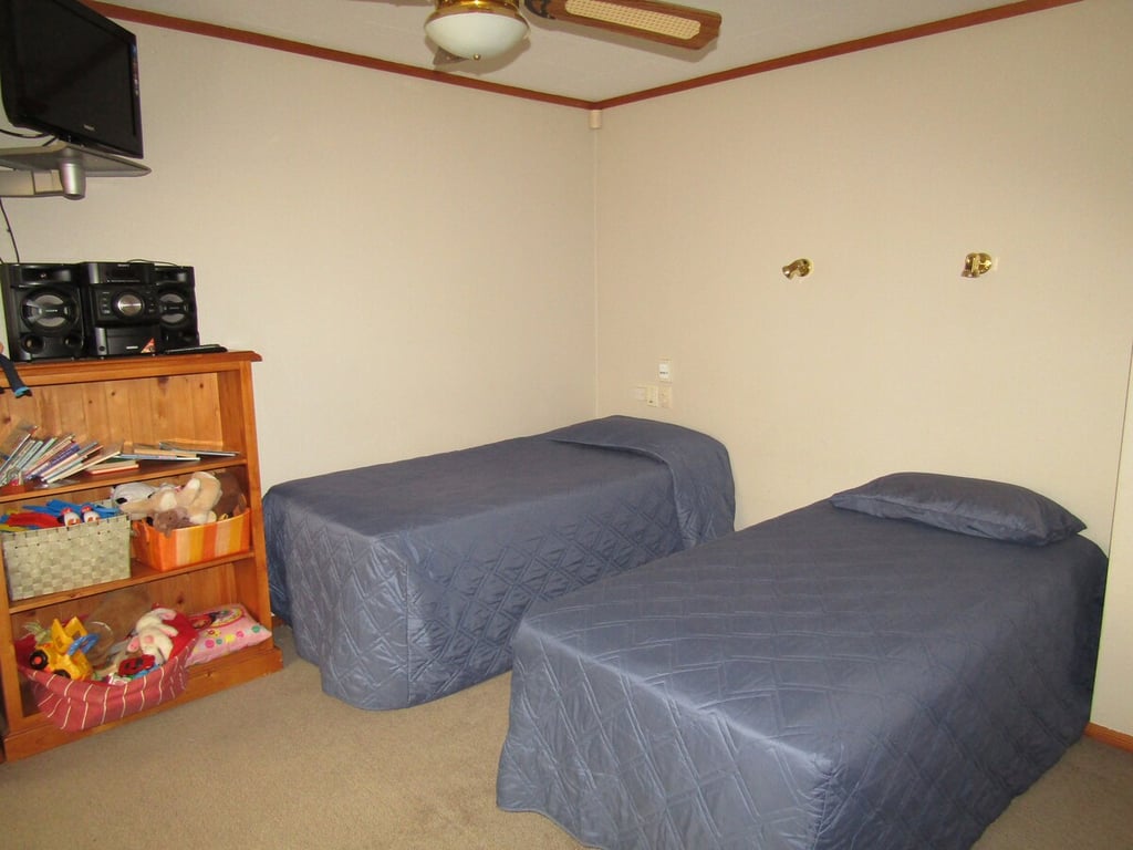 Shepherd House - Large Home With Hot Pool And Wi-Fi