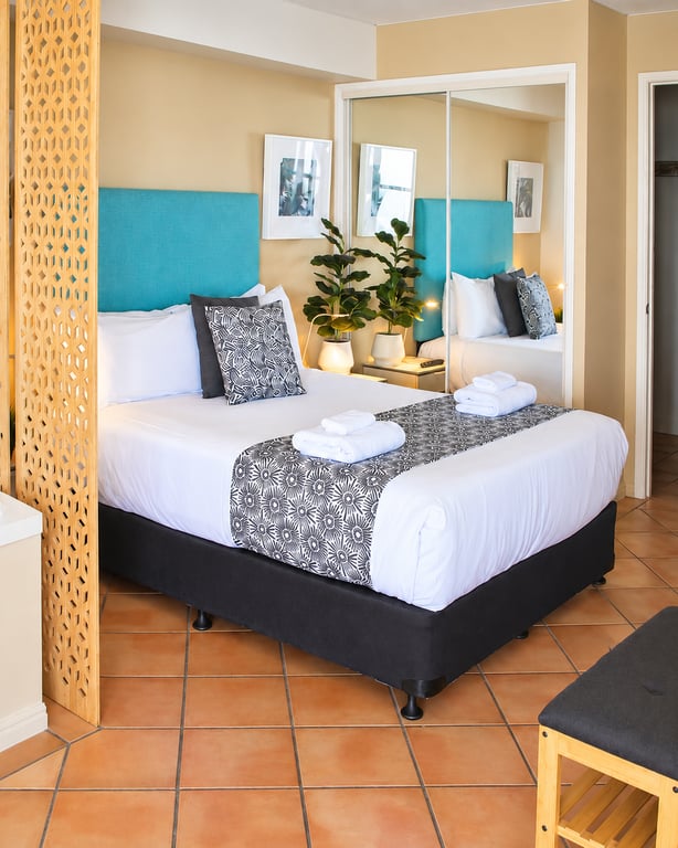 Unit 304 – Deluxe 1 Bedroom Waterfront Rooftop