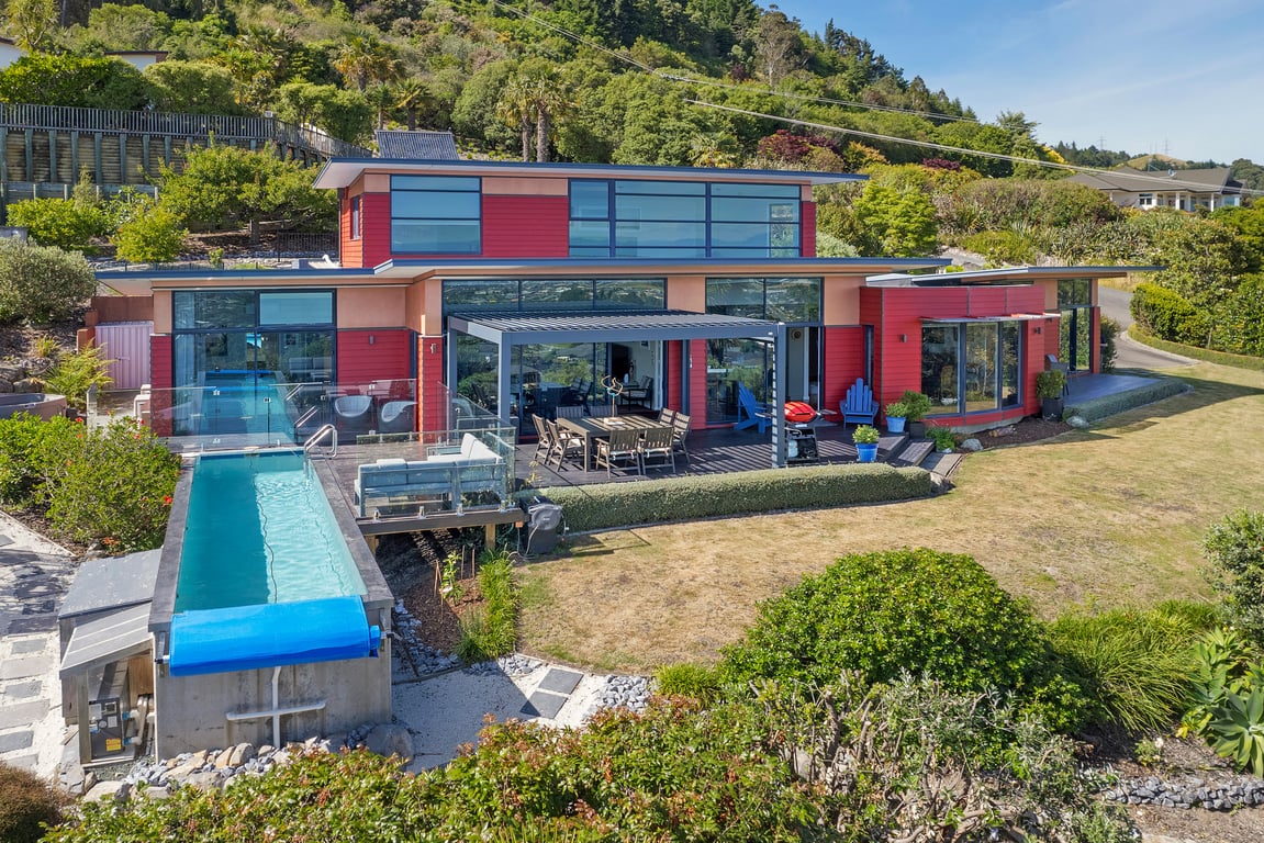 Pohutukawa House - Views, Pools, Serenity!