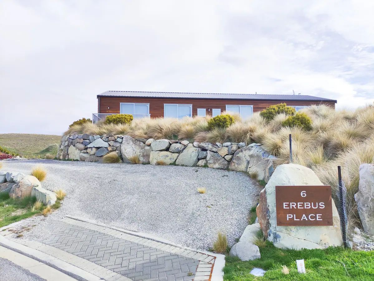 Antair Lakeview Lodge #1 Lakeview Room