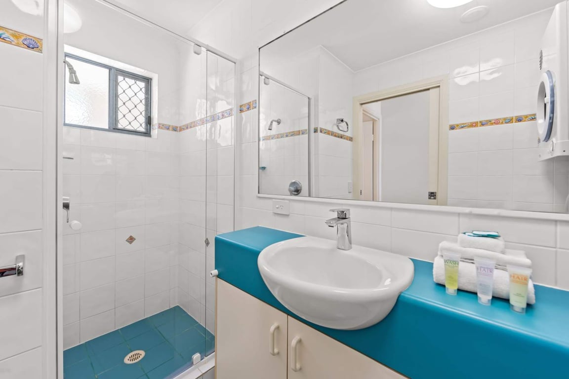 2 Bedroom Pool Access