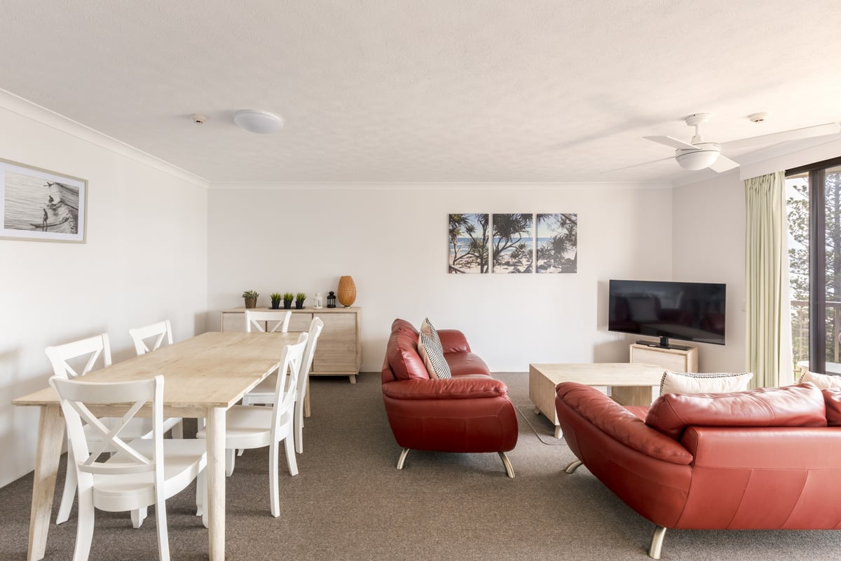 Apartment 19 Level 6 - 2 Bedroom Superior Apartment, Centre Unit