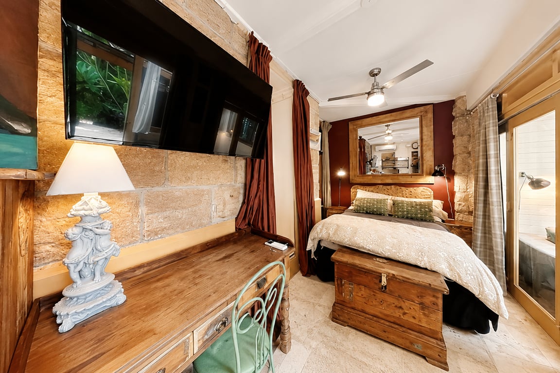LITT1 - Mosman Oasis | Rustic Garden Guest Suite