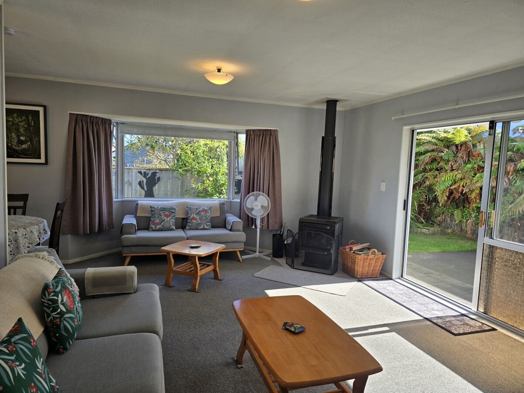 Taupo Central - Close To Town And Includes Wifi