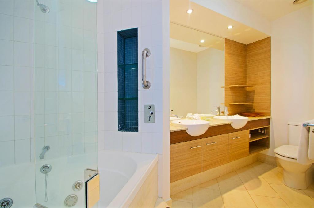 Spa & BBQ Penthouse - 2 Bedroom 