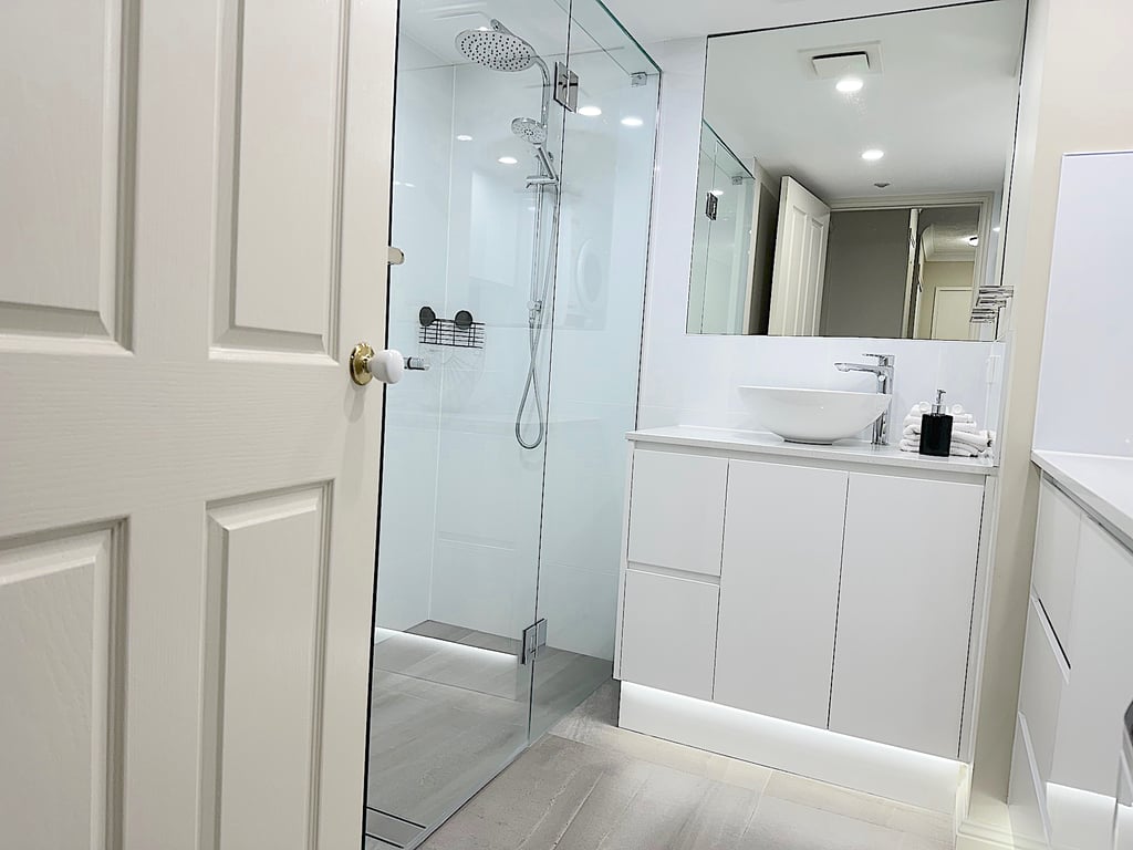 3 Bedroom 2 Bathroom Executive Apartment