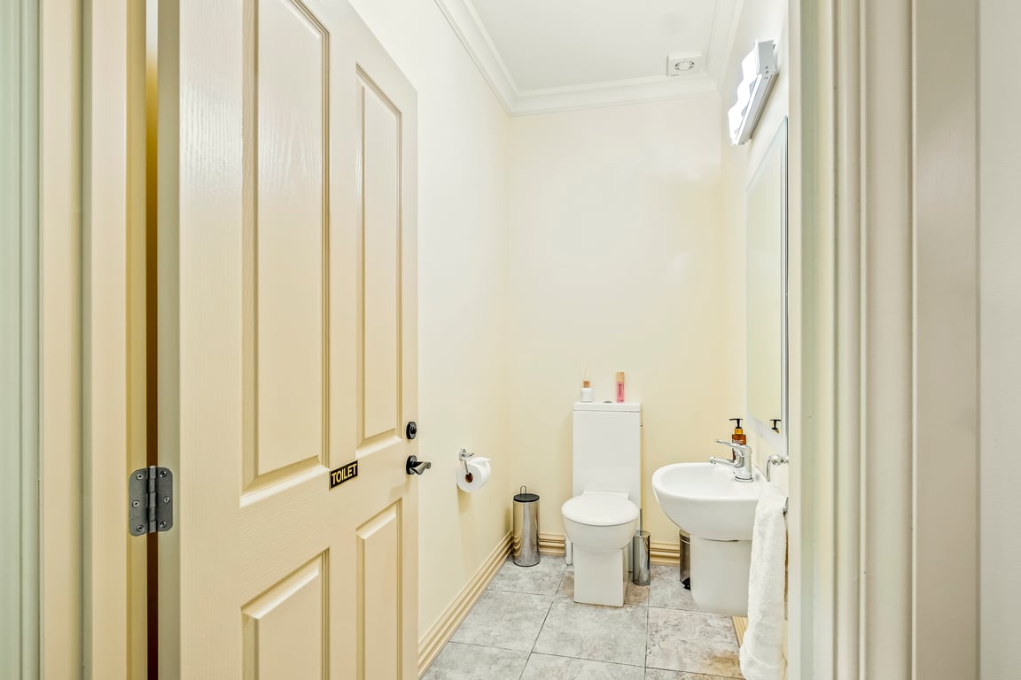 Fontainebleau Luxury Retreat