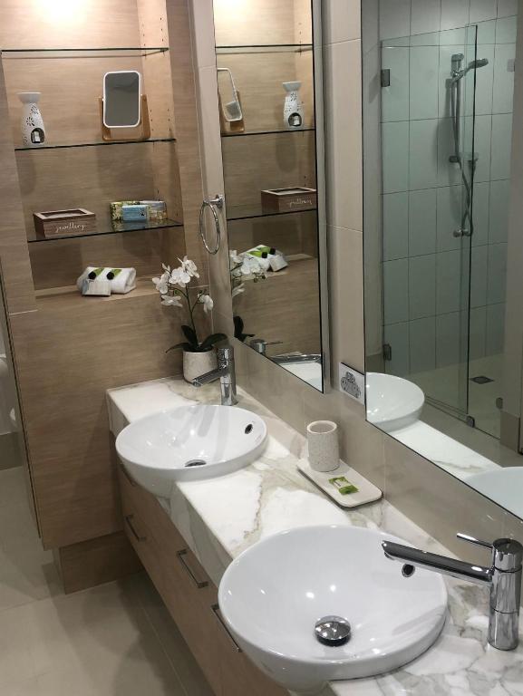 King/Queen Ocean View Executive