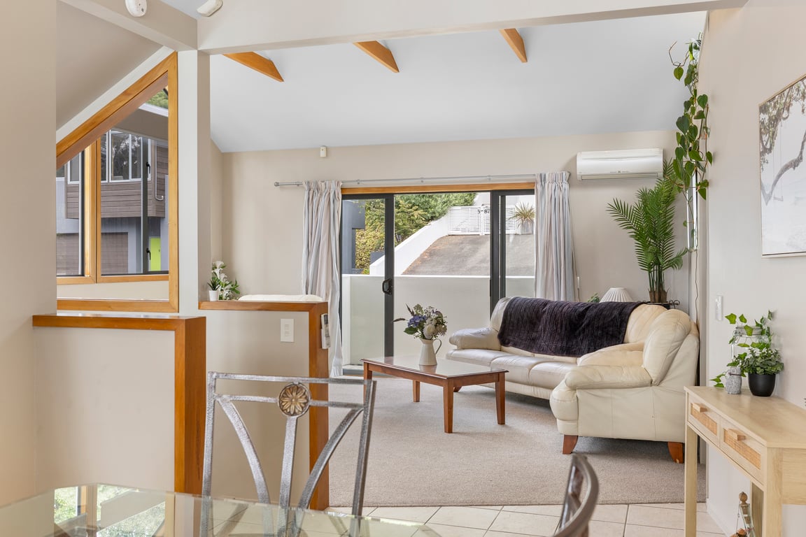 Acacia Bay, Lakeside Retreat