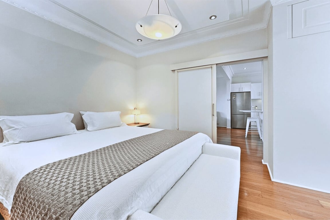 RAG25 - Balmoral Beach Lifesaver | Executive Listing