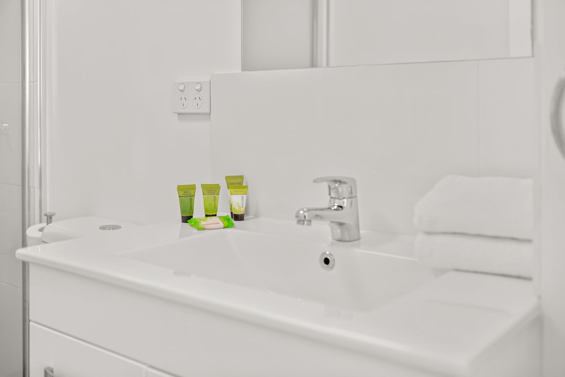 Two-Bedroom Two-Bathroom Deluxe Apartment 
