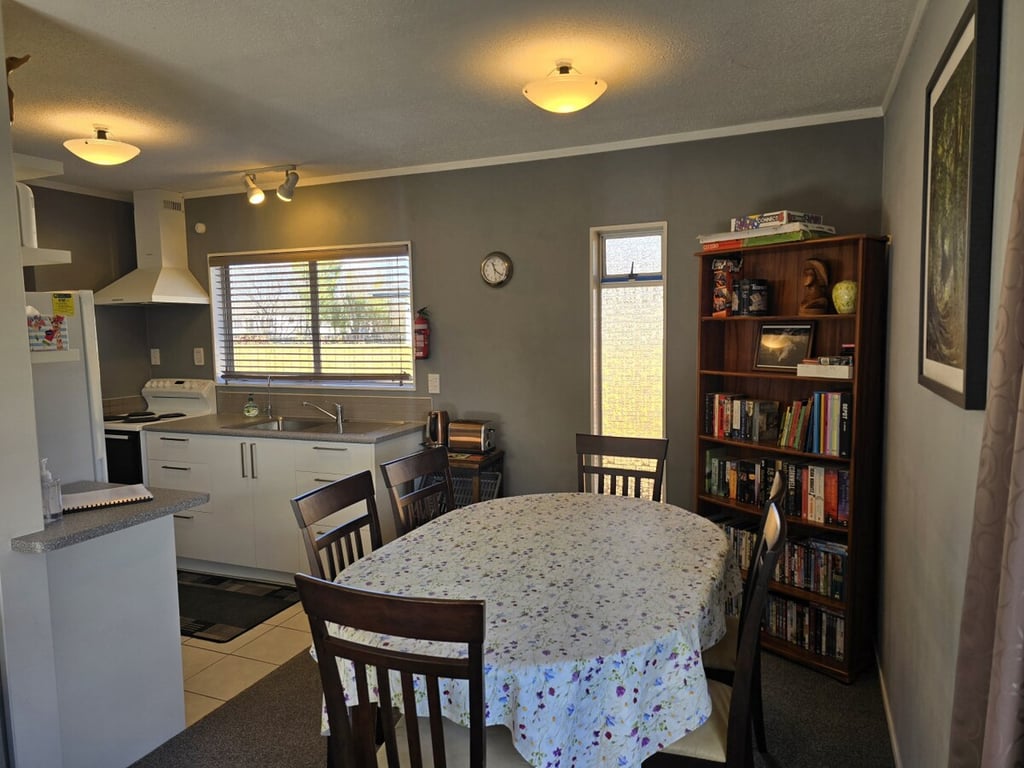 Taupo Central - Close To Town And Includes Wifi
