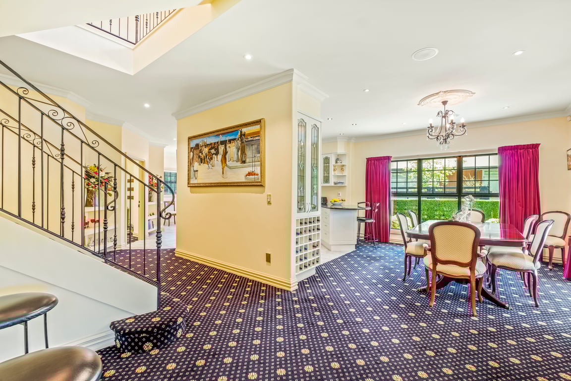 Fontainebleau Luxury Retreat