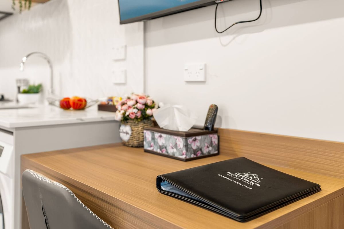 New stylish 1bedroom 1living /premium studio/UnitA