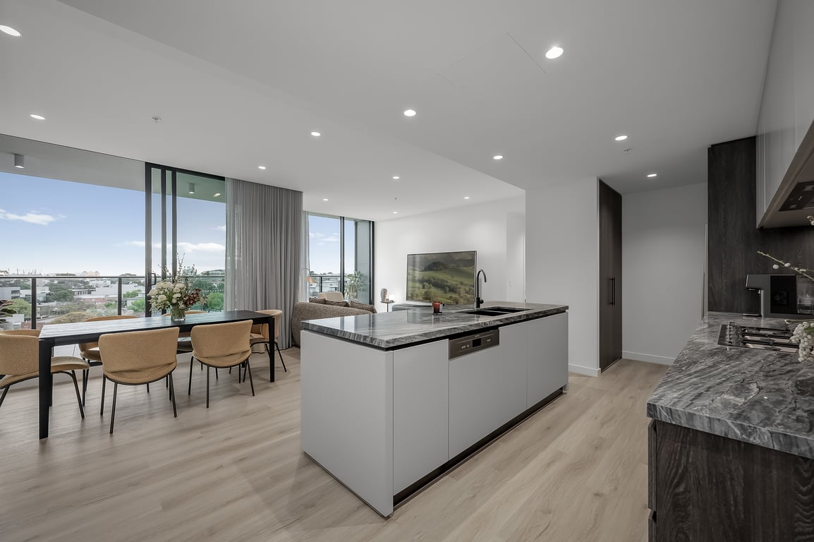 Ocean Glimpse - A Designer Sub-Penthouse @ 333STK