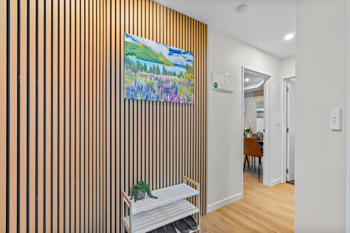 New warm modern family friendly /Unit4/2bedroom