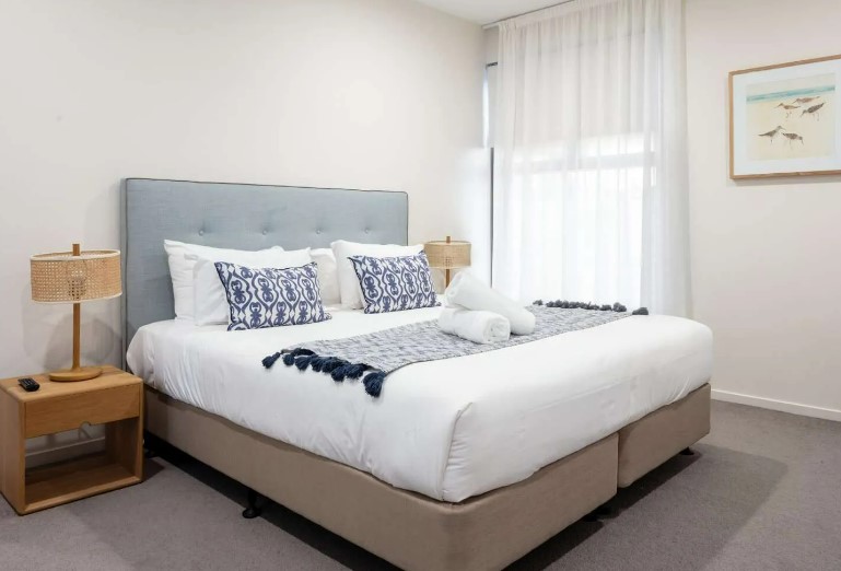 3 Bedroom Skyroom Apartment