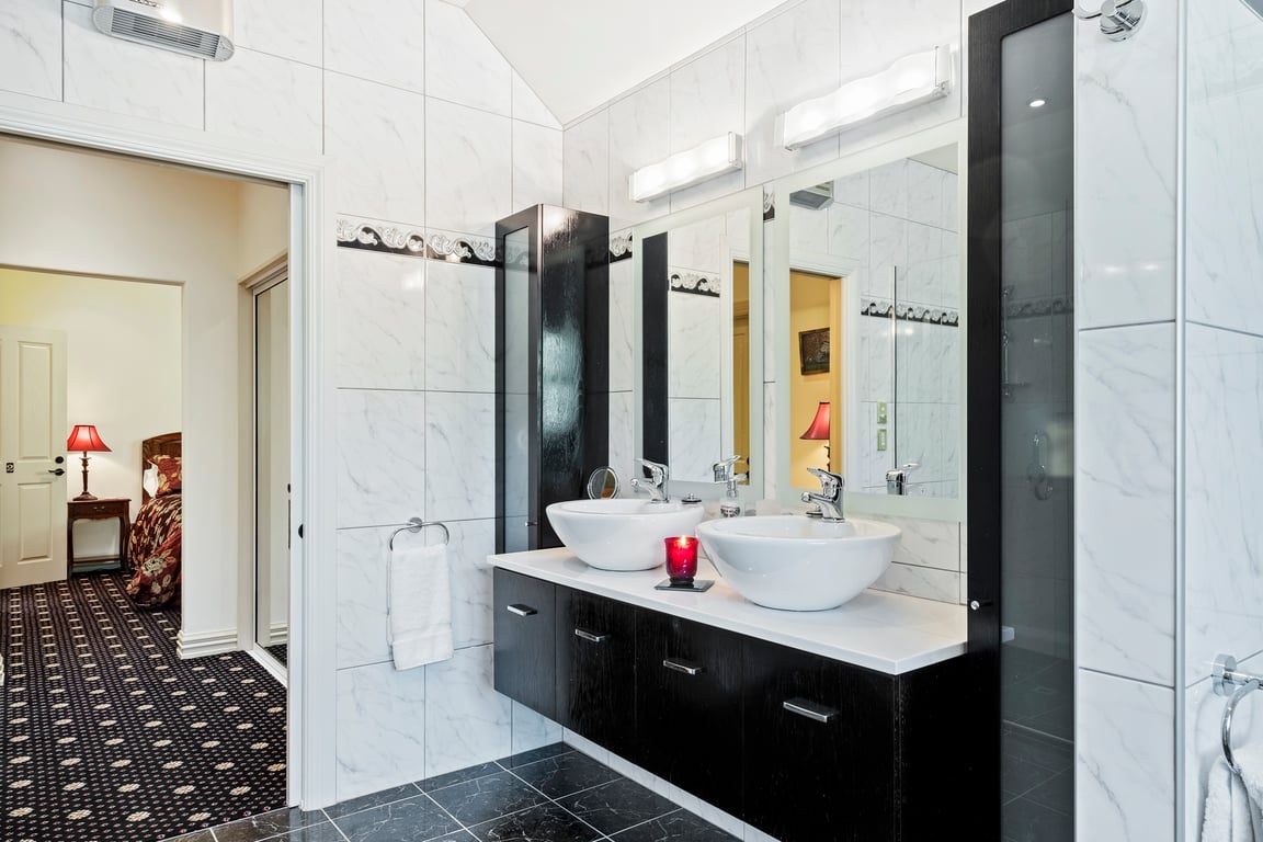 Fontainebleau Luxury Retreat