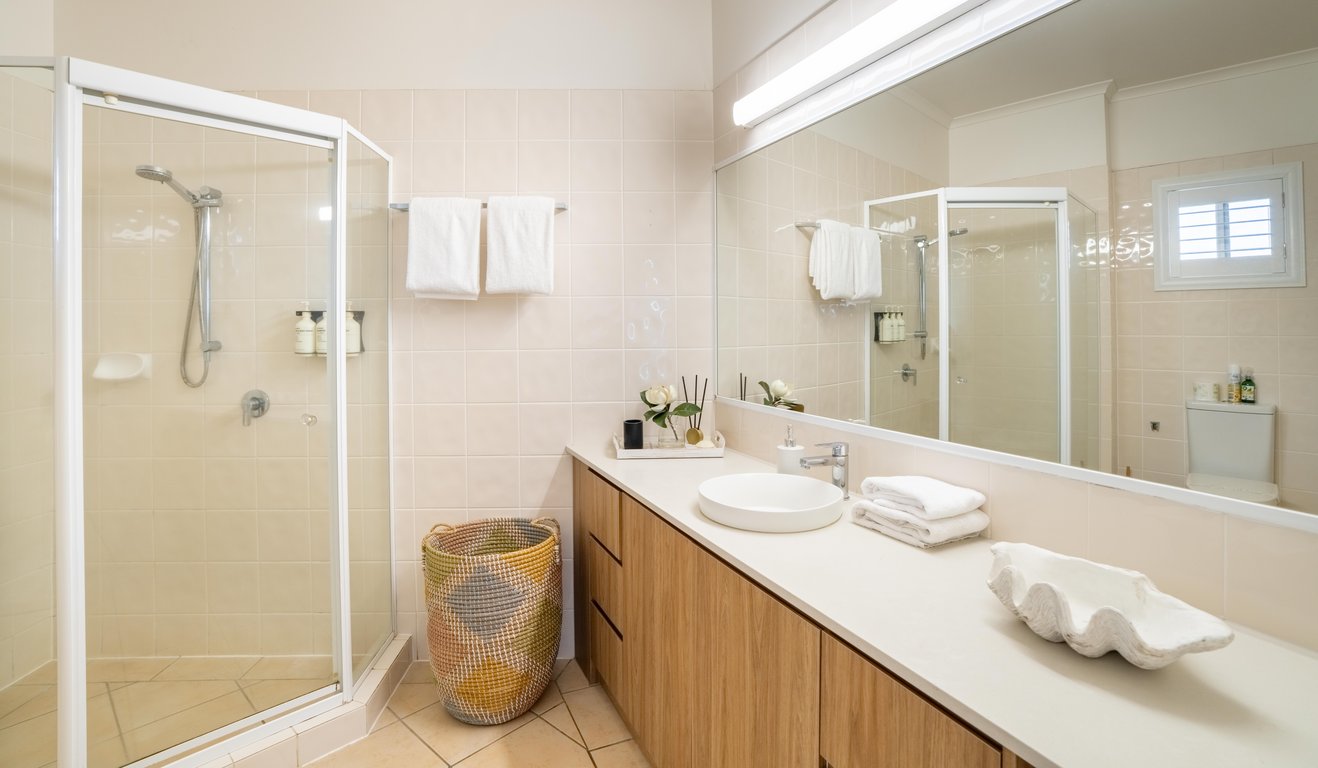 Deluxe Ocean View Apartment