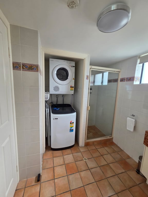 One Bedroom Boardwalk & Ocean View Apartment