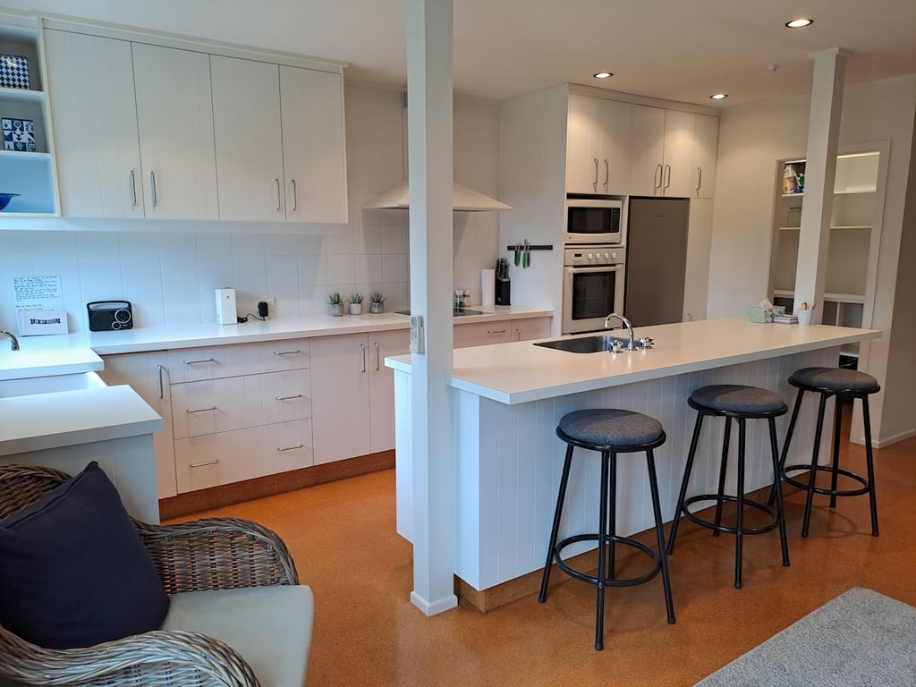 Rainbow Bach 66 - Beautiful Modern Home In Rainbow Point