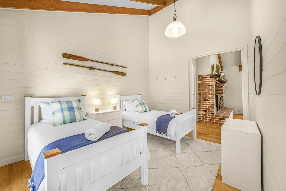 Yarrowood - Country Retreat near Lake Nillahcootie