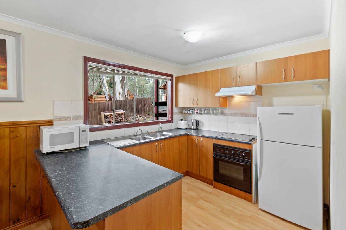 Rosella Views - Cosy Cottage at the Base of Mt Buller