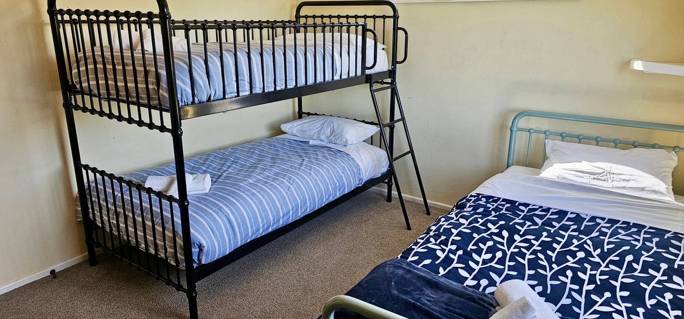 28 Acheron Heights (Pet Friendly) 