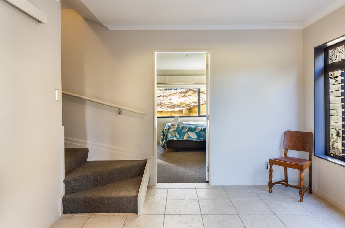 Hawai Holiday House - Large Family Bach - Wi-Fi