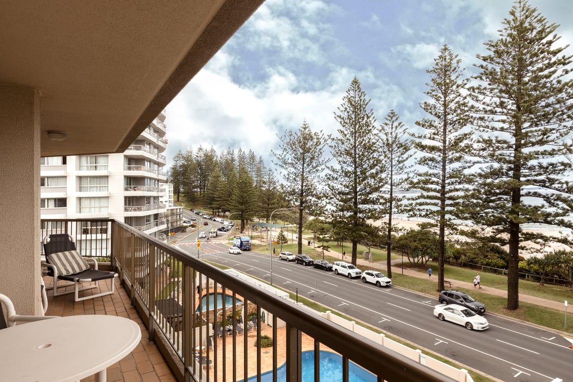 2 Bedroom Deluxe Apartment