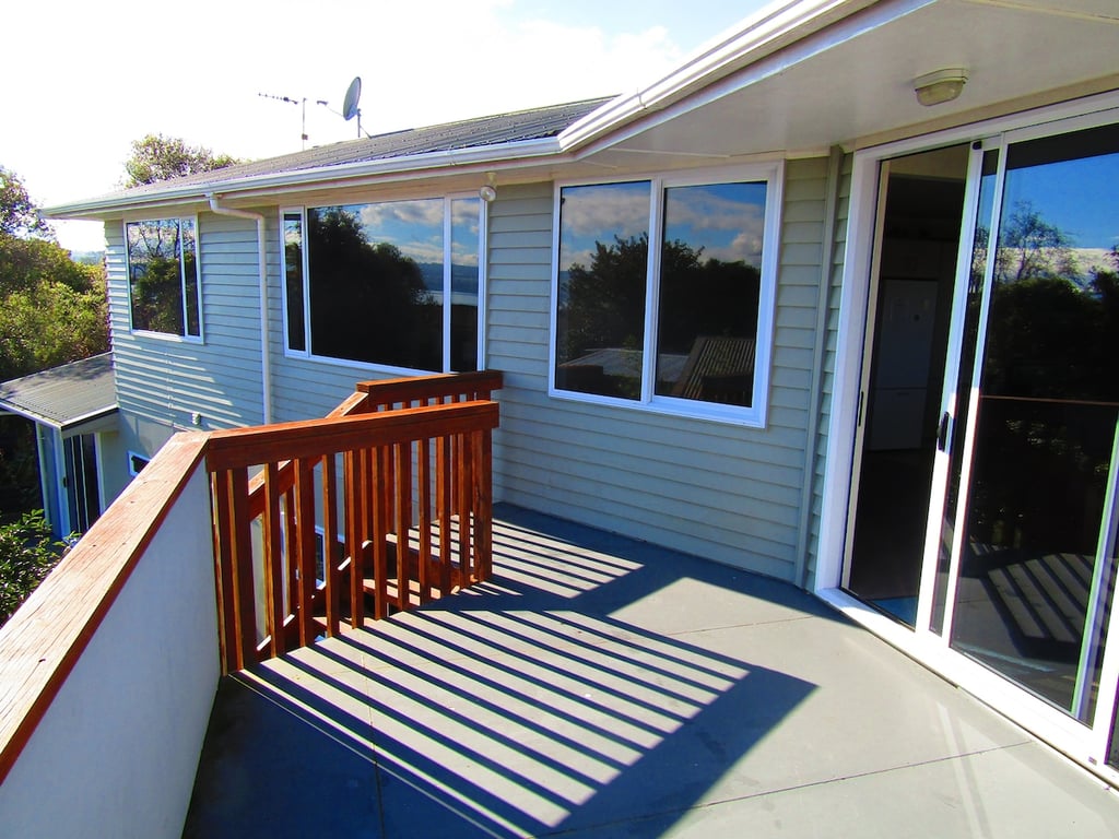 Large Family Home Close To The Lake & Has Wifi
