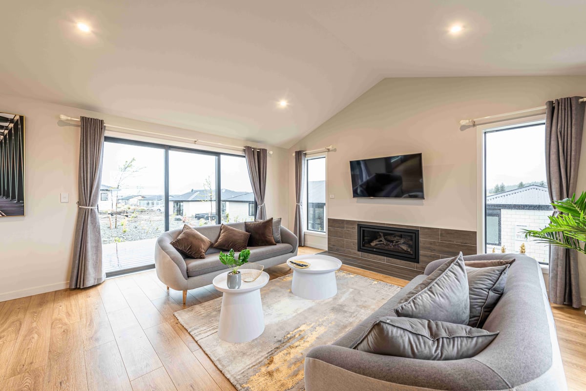 33 Star 3 Bedroom Apartment