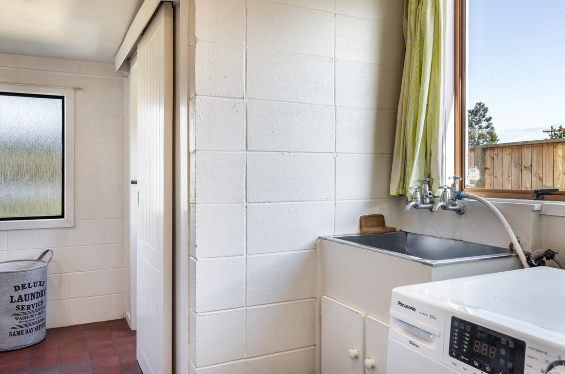 Tui Street Escape – Classic Comfort Near the Lake