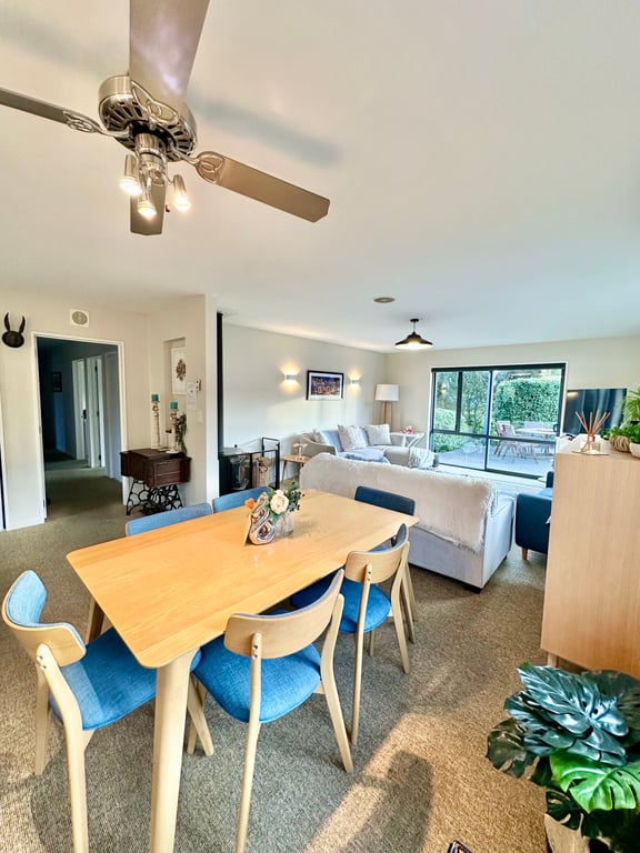 5 Hepburn Lane
