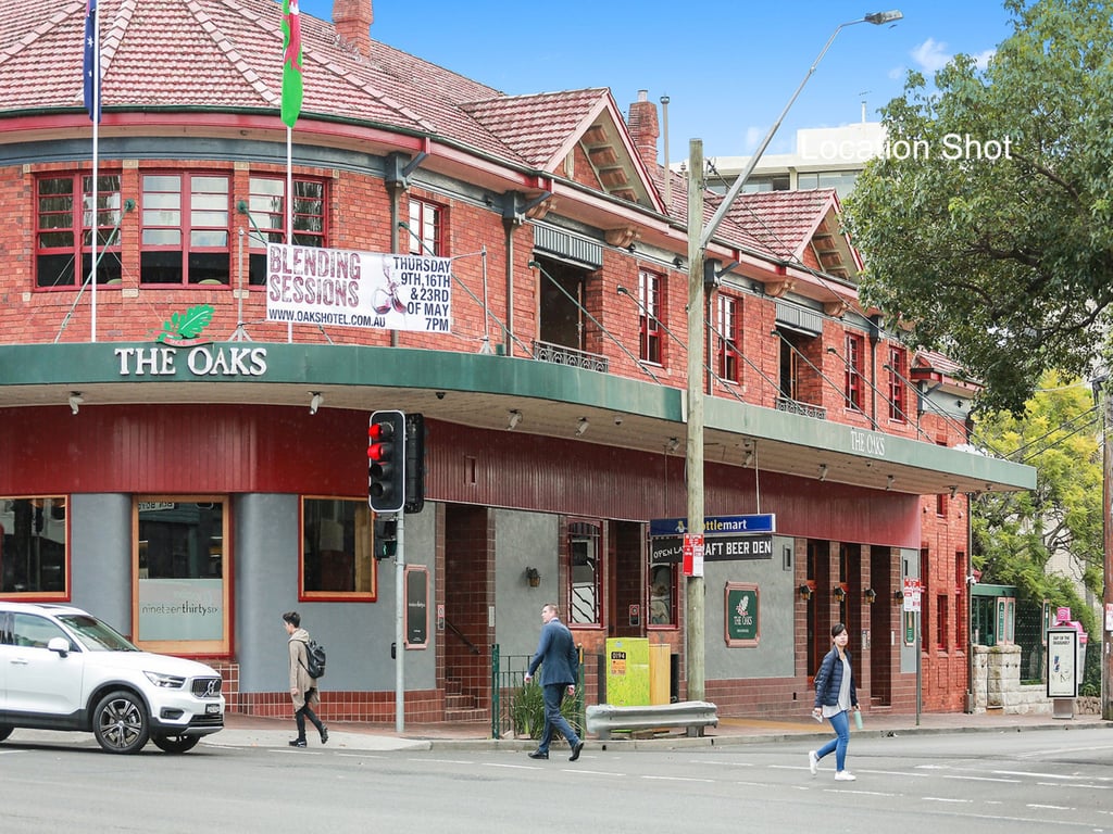 HOLDS - Neutral Bay Nest | Heritage Charm X Modern Comfort