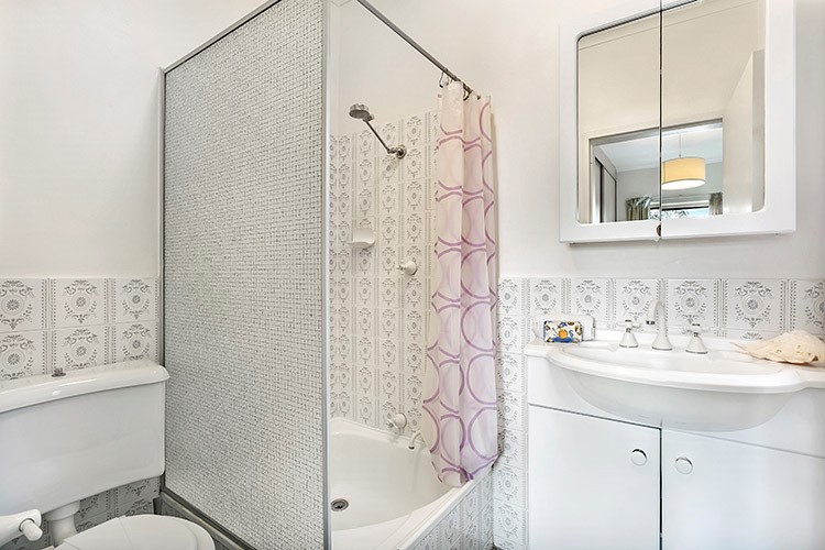 CLIFT - Balmain Basic Pad | Trendy Harbourside Village Living