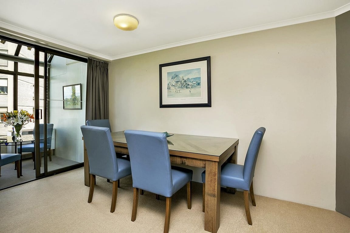 HAMP1 - Cremorne Comfort | Sunlit Sunroom With Leafy Views