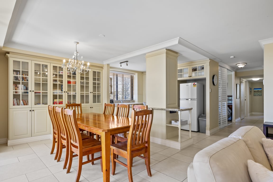 Three Bedroom, Garden View, 2 Queen, 2 Singles