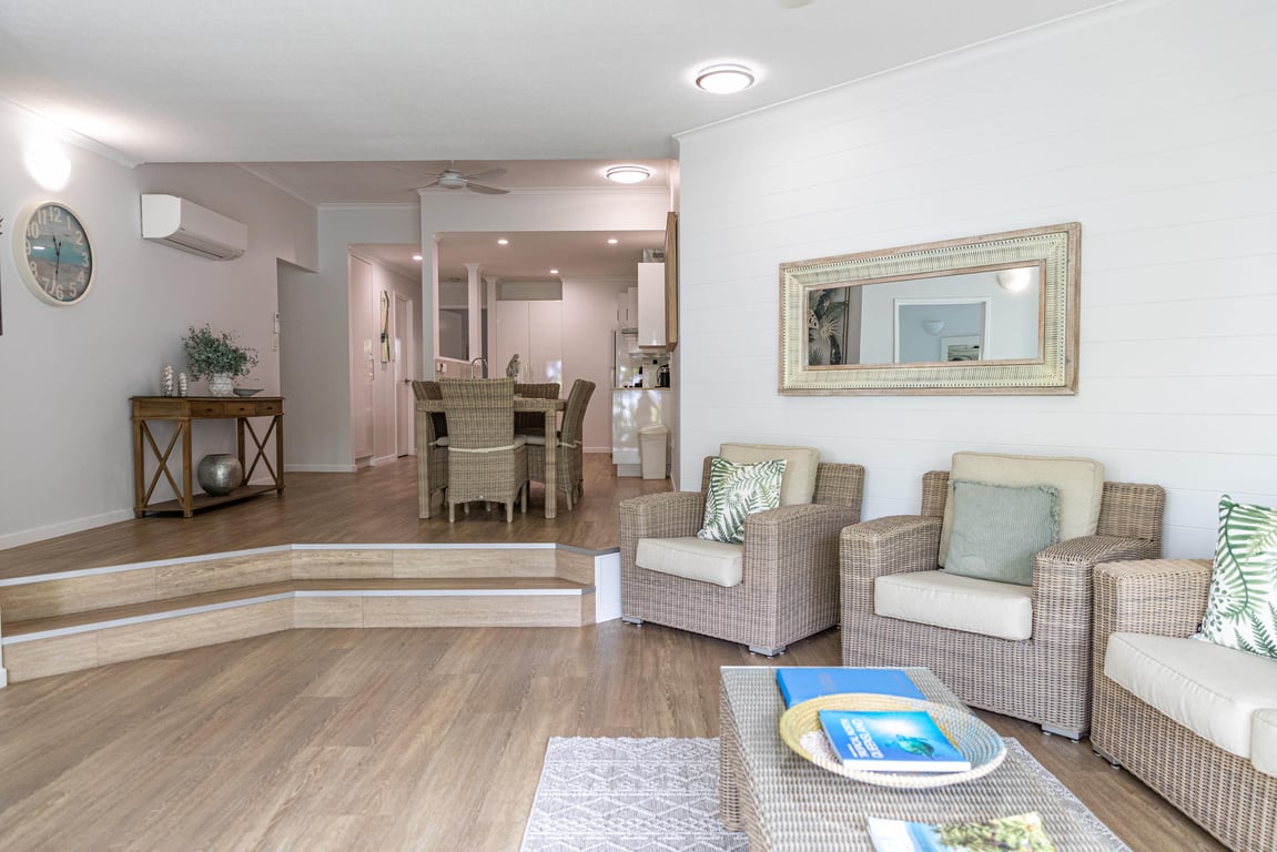 2 Bedroom LUXE Pool Deck Apartment