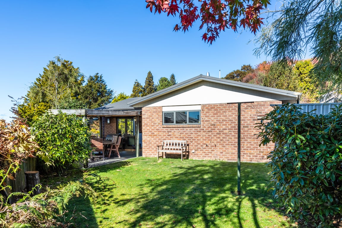 The Umpires Retreat - Quiet Home In Acacia Bay