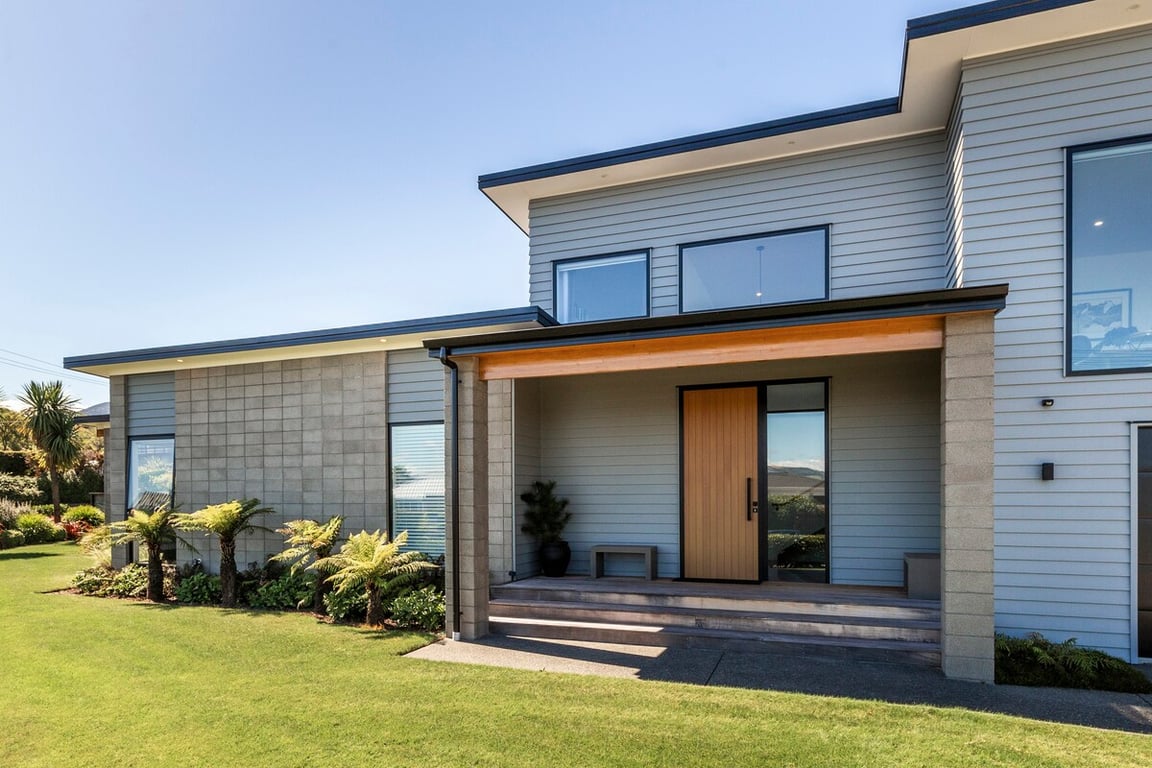 Luxury With Lake Views