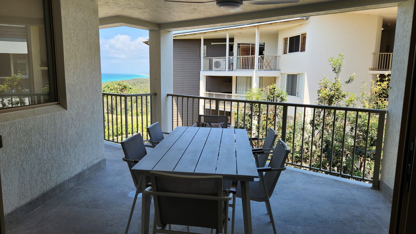 Premium Garden Ocean View Apartment