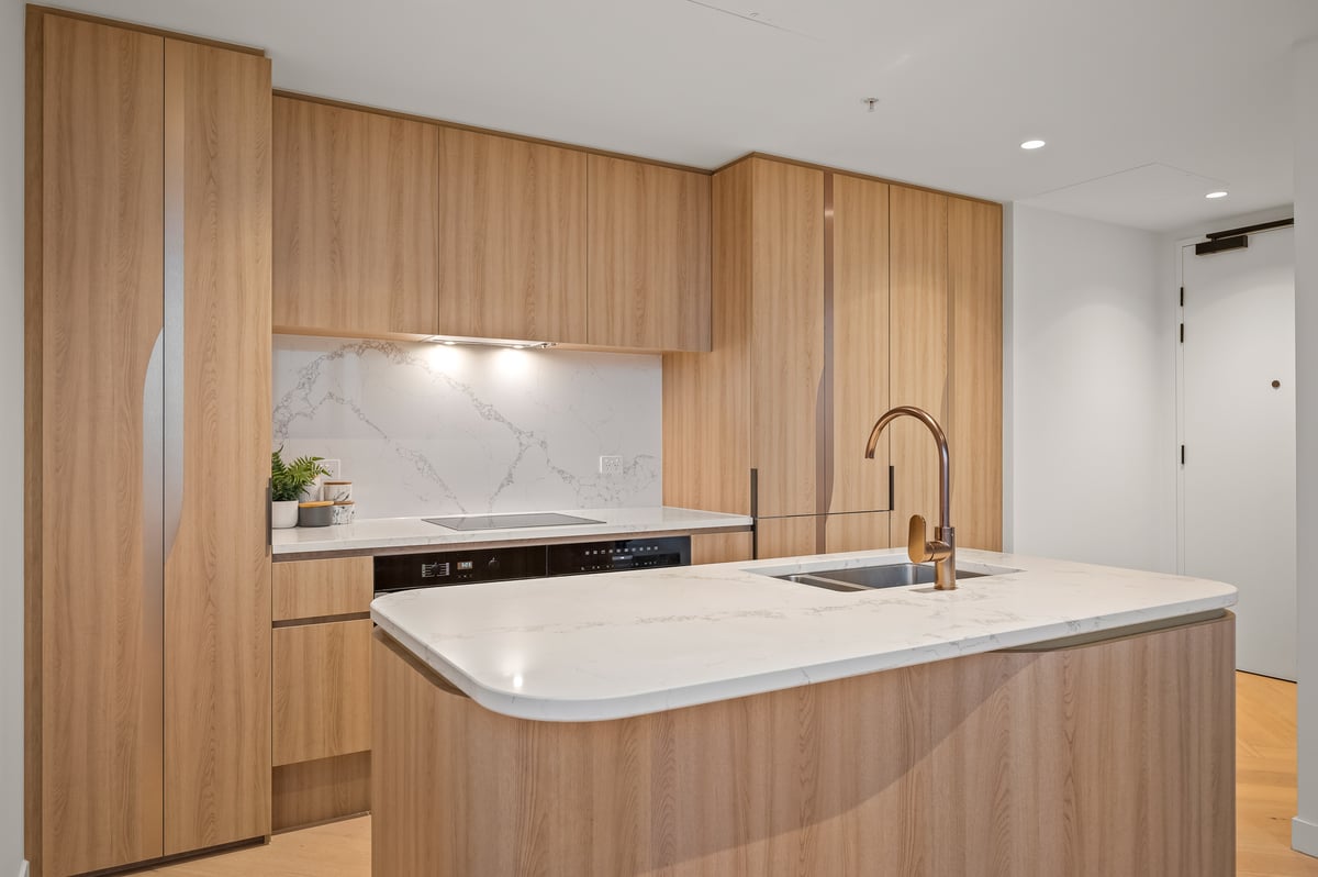 Stupendous CBD and Garden View Home! 2 Bedrooms | 2 Bathrooms | Free Parking