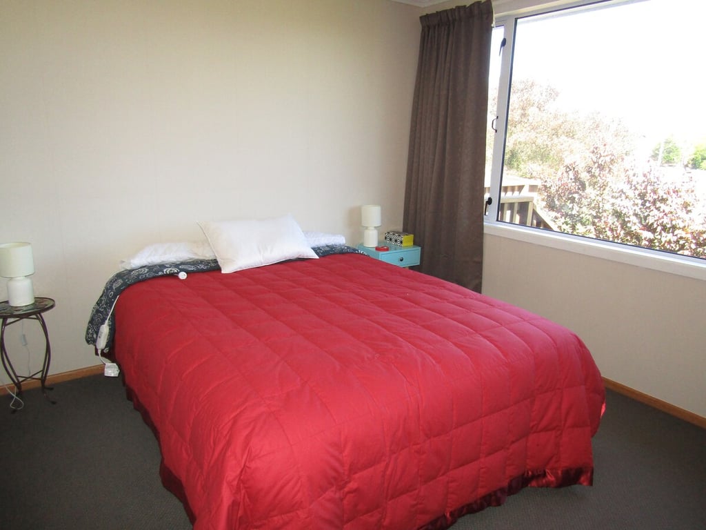 Large Family Home Close To The Lake & Has Wifi