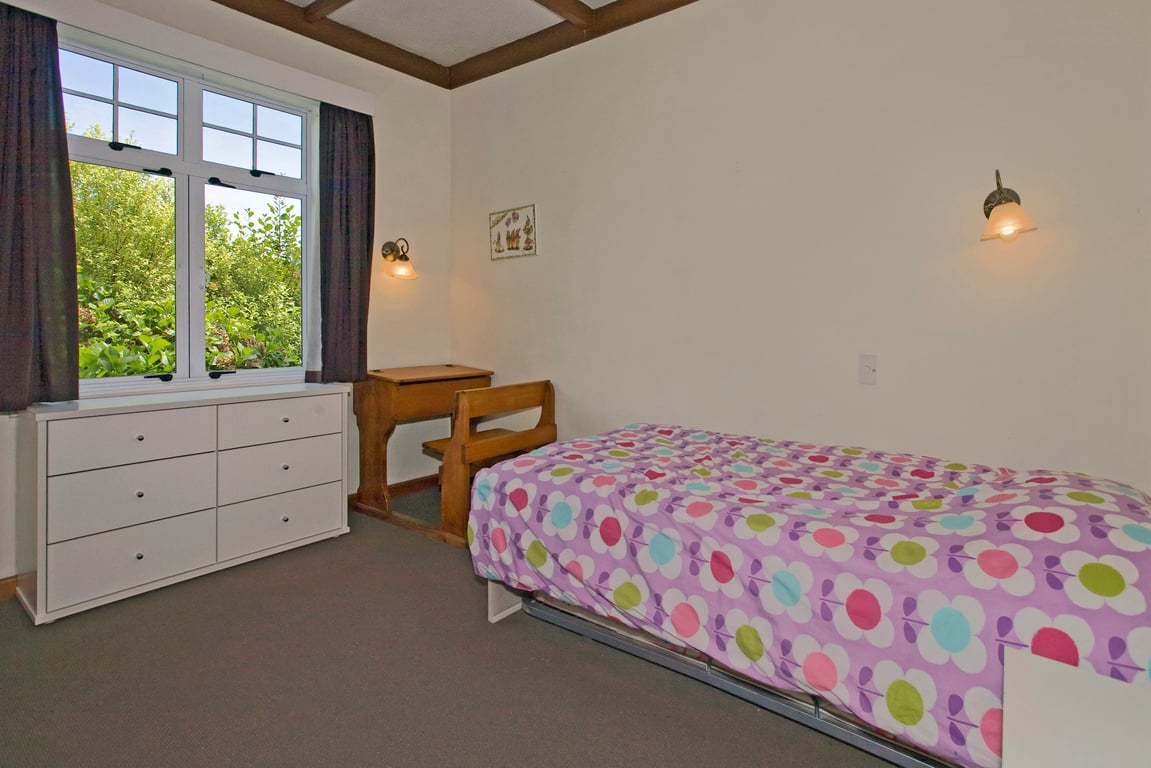 Bisley Holiday House