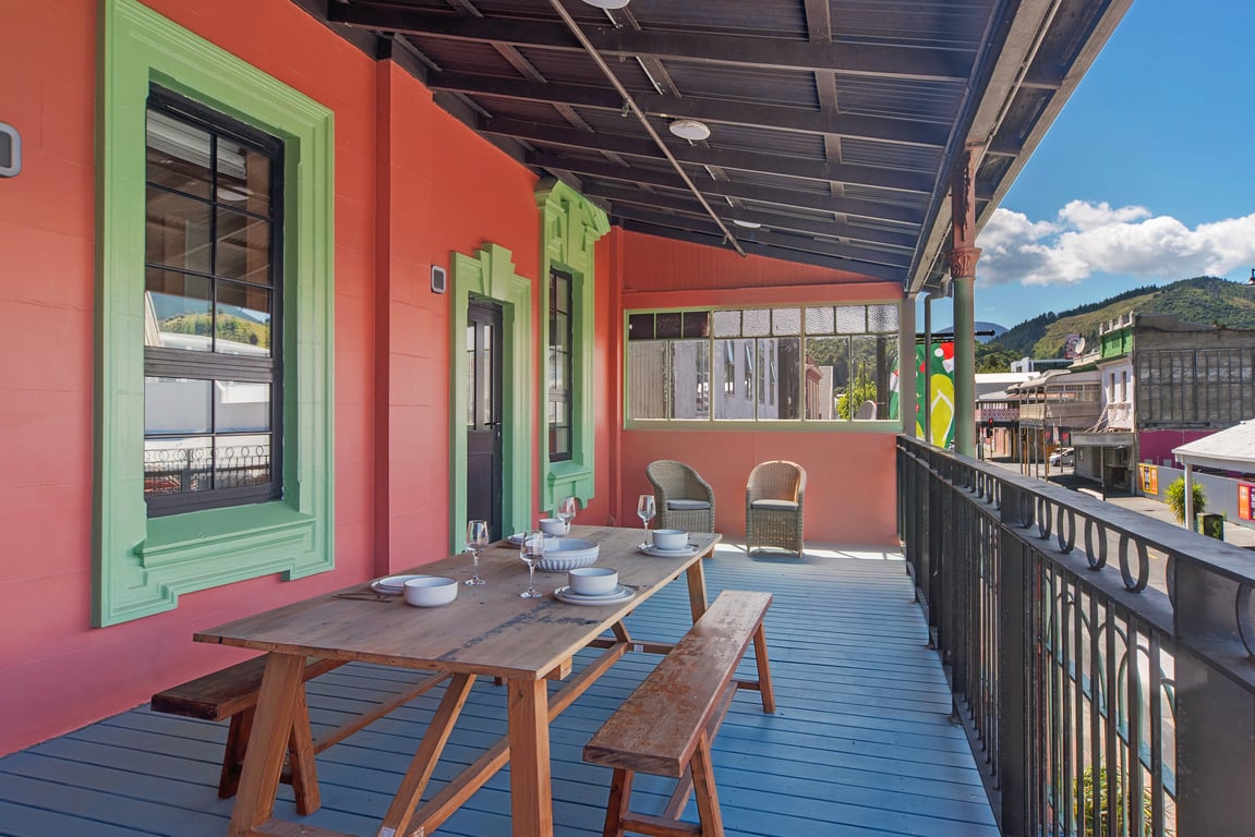 Bridge St. Apartment 2